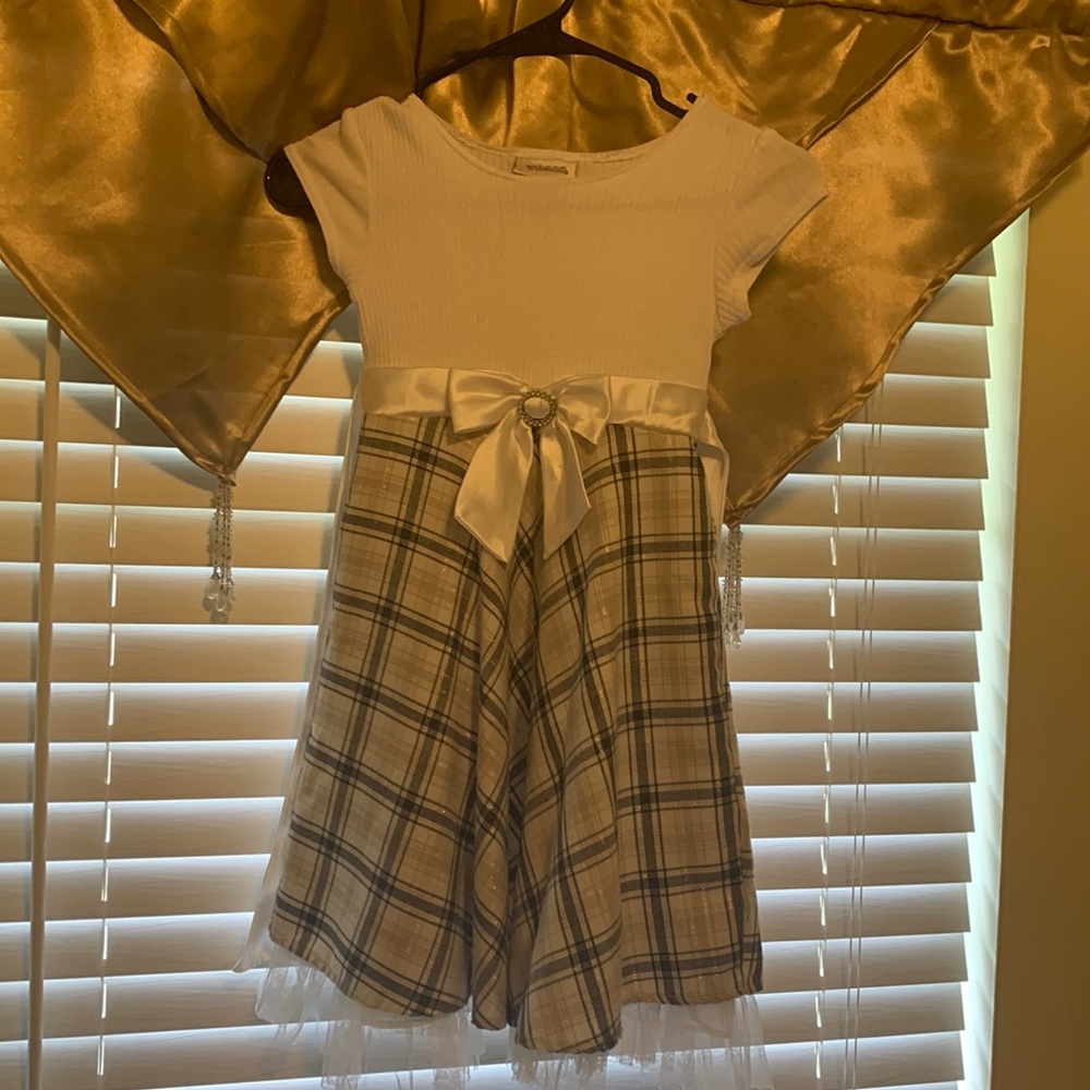 Youngland Girls Dress size 6